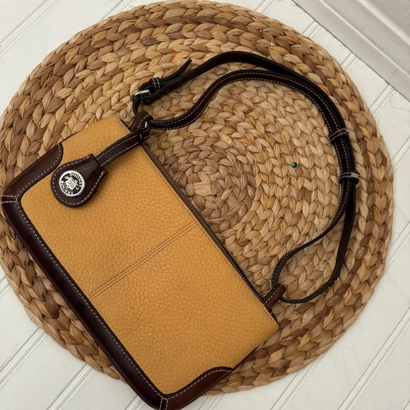 Dooney & Bourke Handbags - Dooney & Bourke vintage Y2K micro mini pebble leather shoulder bag Tan